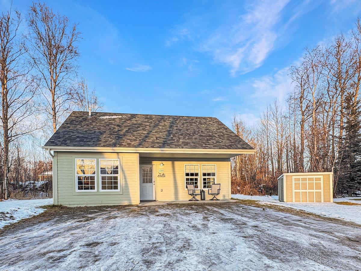 04b18bd8 d8be 43 jqyps