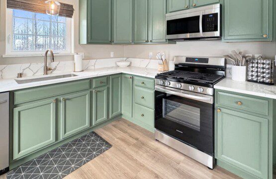 358ee129 dc8c 4f GmrWs