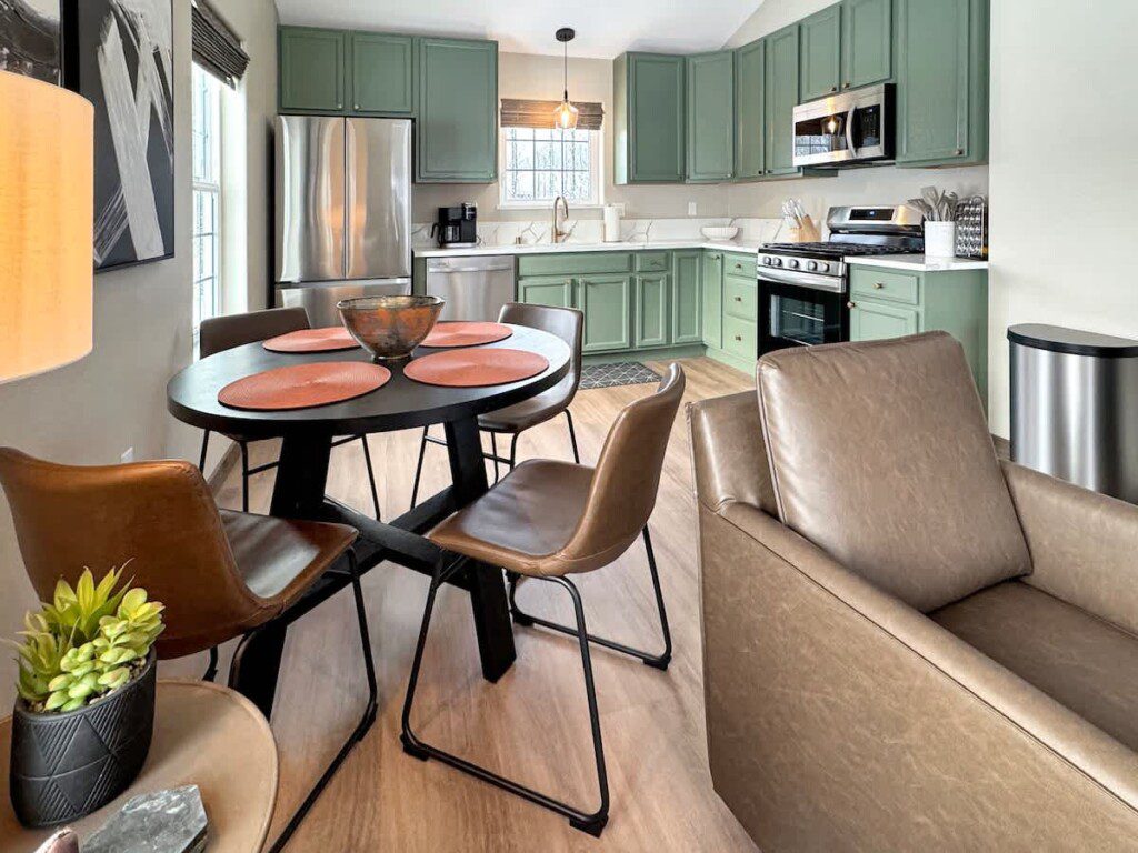 757ba472 684f 42 GmUw0