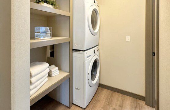 7f6b32fc a0e8 4f UDmPZ