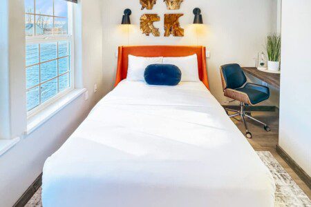 9de9d0fe 3482 4a ew1fN