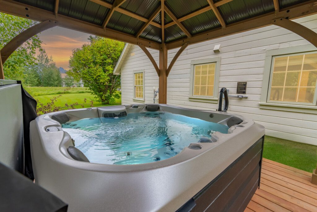 Quarter 54 Suite 1 Hot Tub