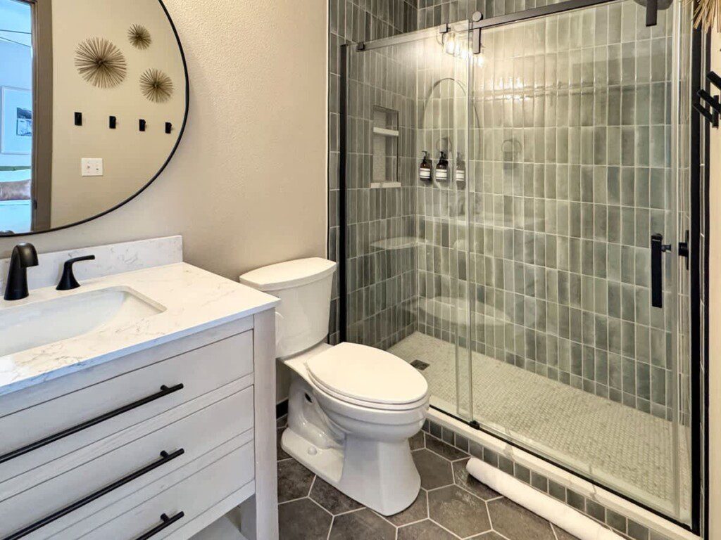 b23db821 f280 42 JeFrL