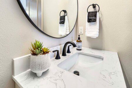 da66c4f6 ee7c 4a ZNLFn