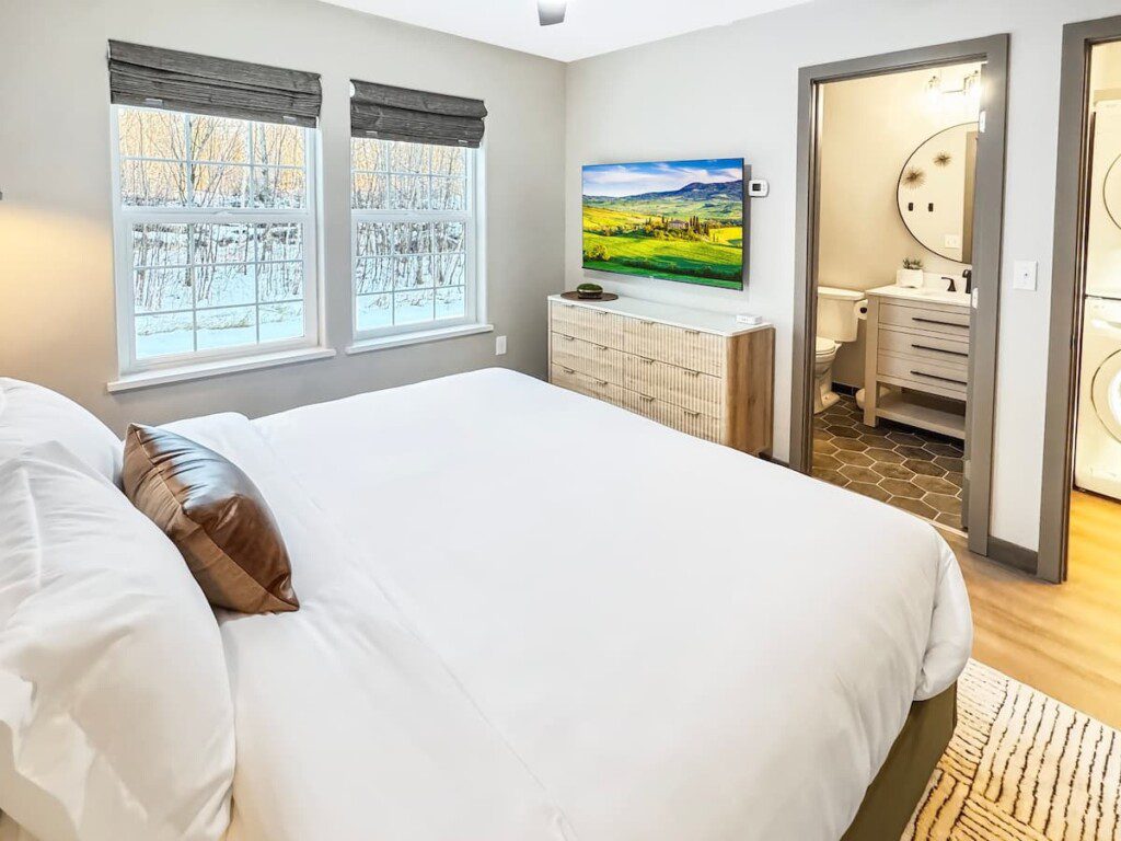 f4d91a28 2901 4c 4ISs